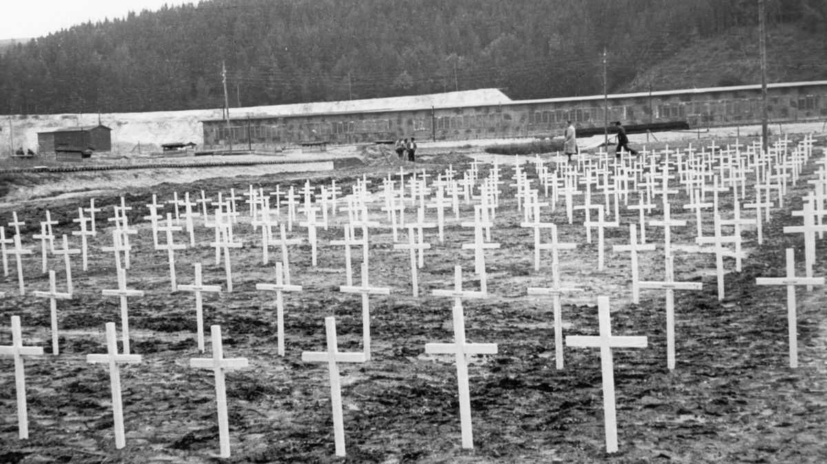 Popravy Čechoslováků v Mauthausenu. Šlo o čirou mstu, říká historik