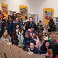 Na autogram se v radnici stála fronta.