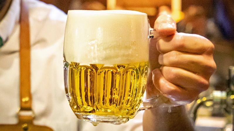 Cena piva v Praze by mohla překročit 70 korun za půllitr