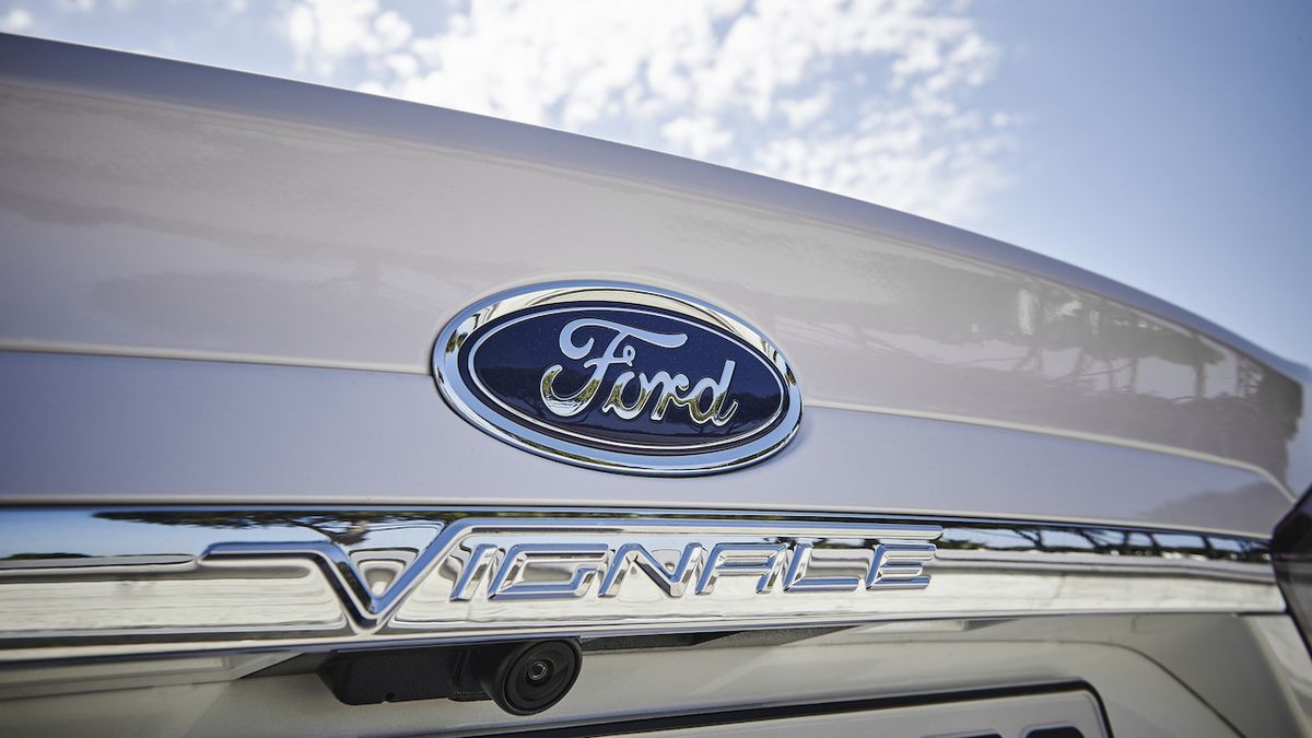 Je tohle nový Ford Mondeo? Z Číny unikly snímky elegantního sedanu