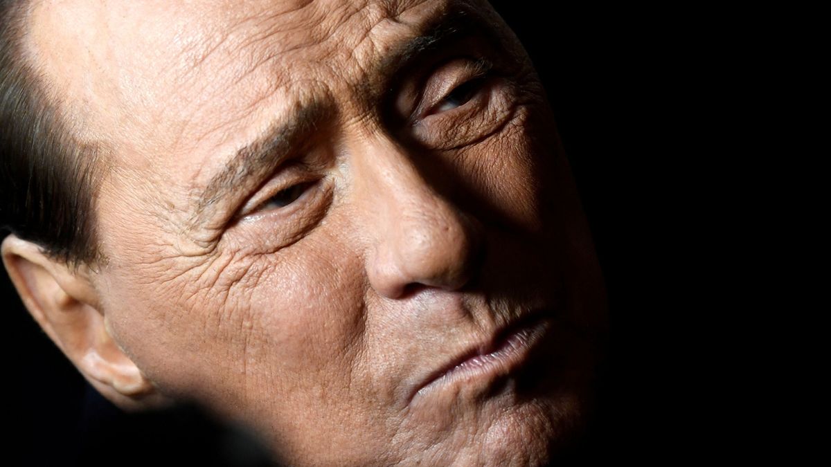 Bývalý premiér Berlusconi je v nemocnici se srdcem