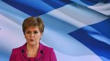 Johnson je plachá myška, o nezávislosti si rozhodneme sami, slíbila skotská premiérka
