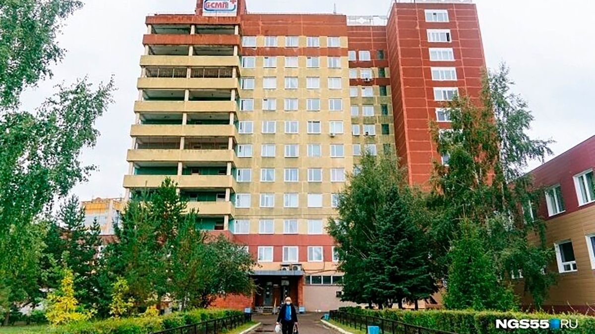 Omská nemocnice, ve které Maximišin pracoval a kam byl převezen Alexej Navalnyj