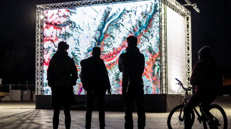 Předzvěst podzimního Signal festivalu: Instalace na Výstavišti připomněla Den Země