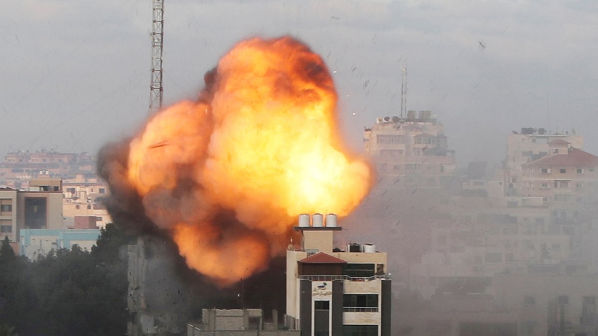 Hamás ostřeloval izraelská letiště, Gaza byla opět bombardována