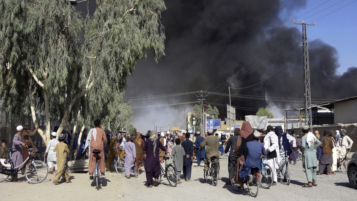 Smyčka kolem Kábulu se utahuje, Tálibán získal strategický bod
