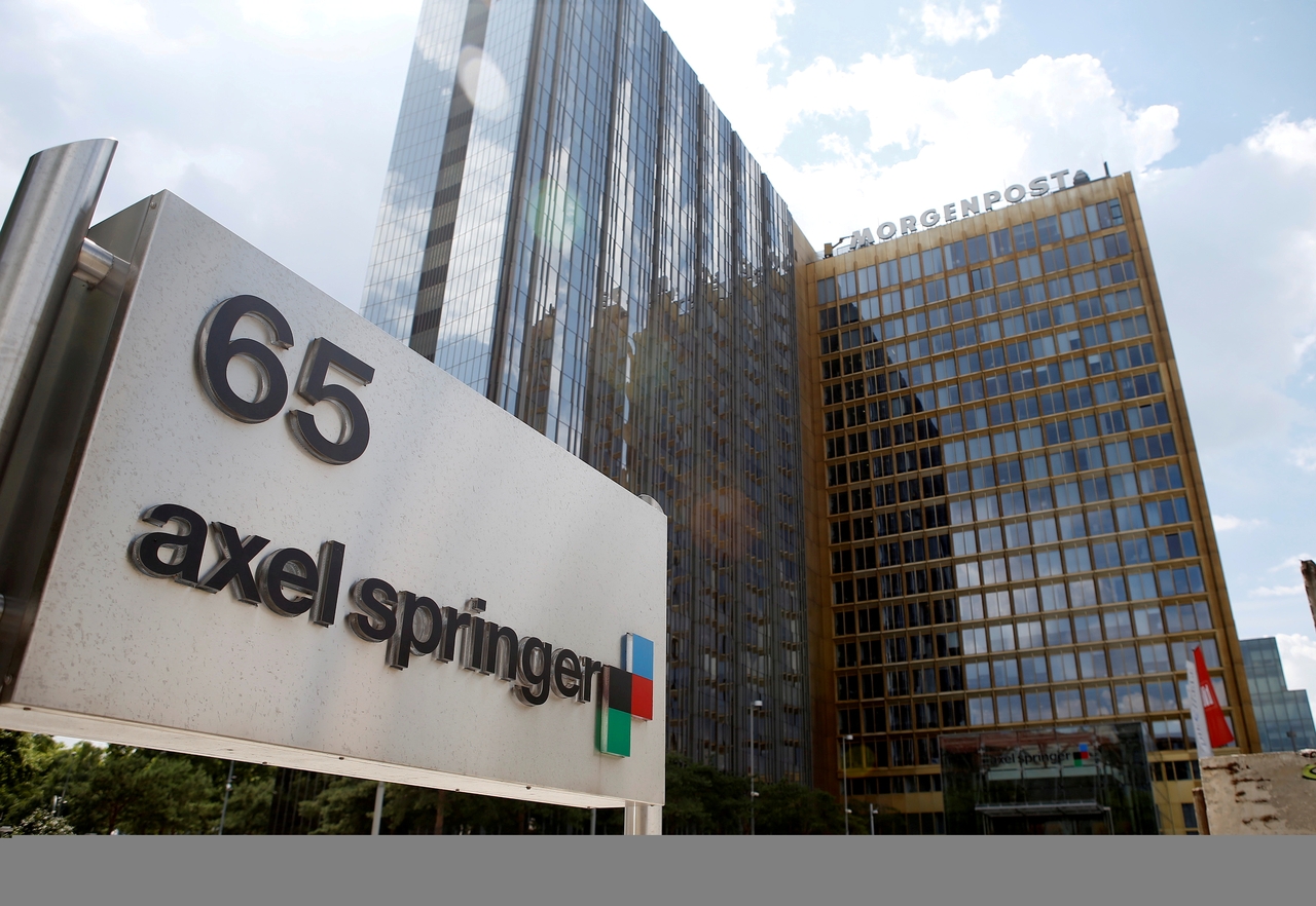 Nhà xuất bản Axel Springer thỏa thuận mua lại nhà xuất bản The Telegraph
