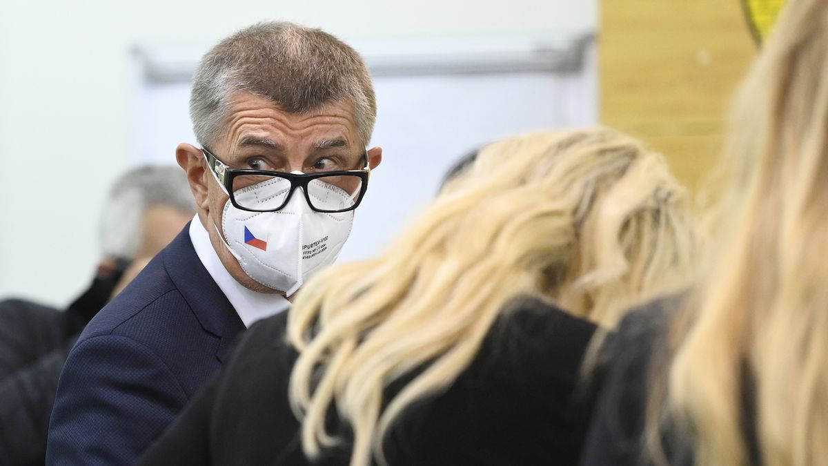 FOTO: V Česku začaly volby do Sněmovny