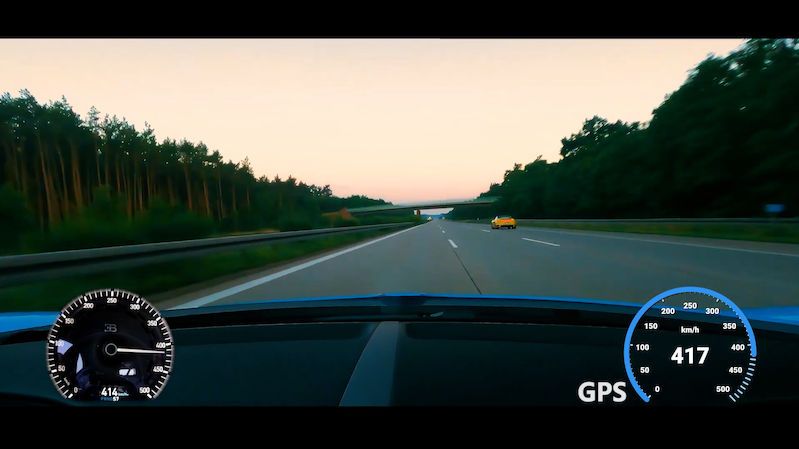 Český miliardář Passer testoval své bugatti na německé dálnici, vytáhl to na 417 km/h