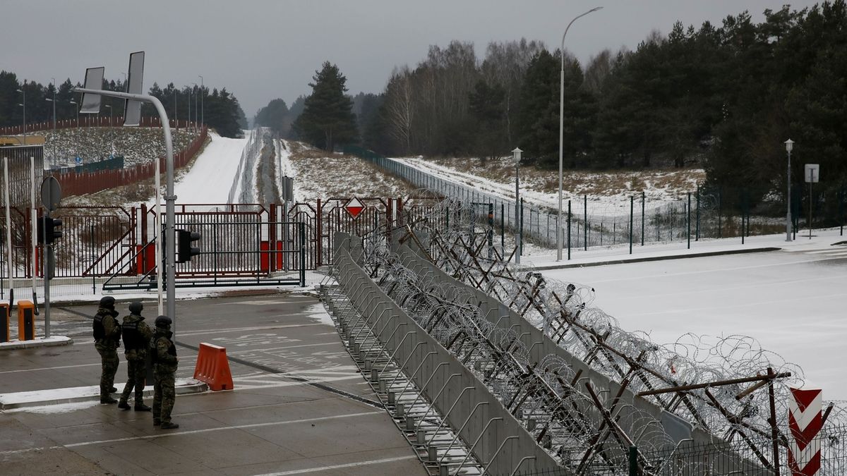 Vojáci do Polska k hranicím s Běloruskem zatím nezamíří