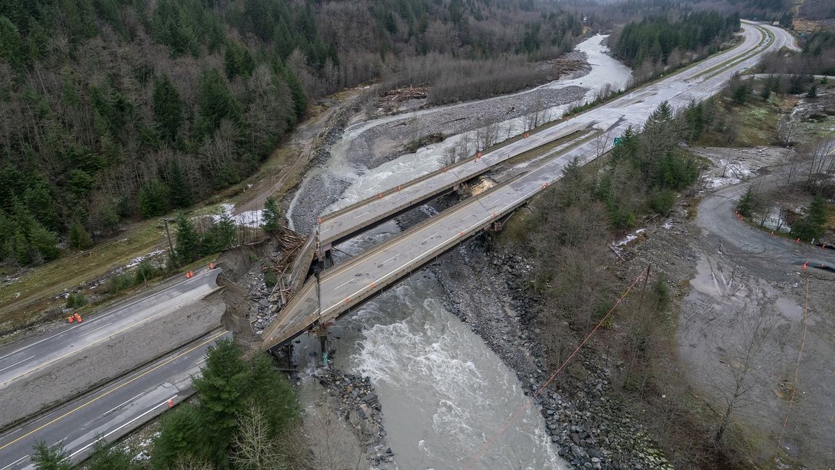 Povodně na západě Kanady odřízly 18 tisíc lidí