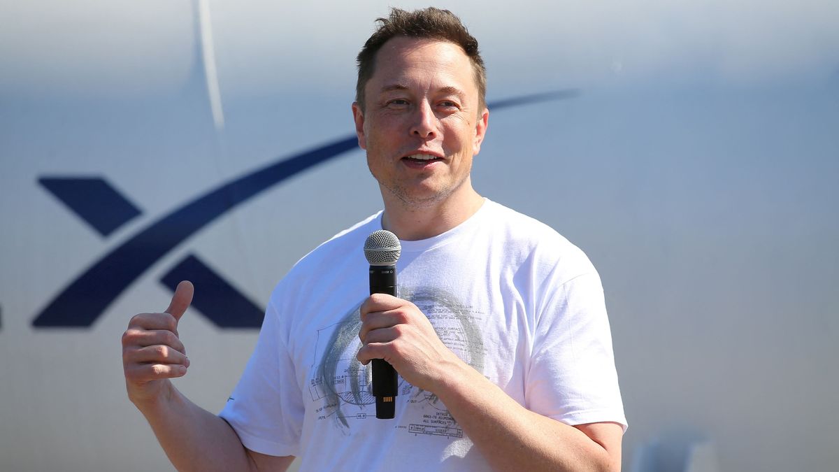Musk prodal akcie Tesly v hodnotě 3,95 miliardy dolarů