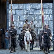 Šógun, nový seriál Disney+, nabízí velkolepou podívanou. Diváky zavede do dob, kdy Japonsko bylo izolované od světa. Do 17. století.