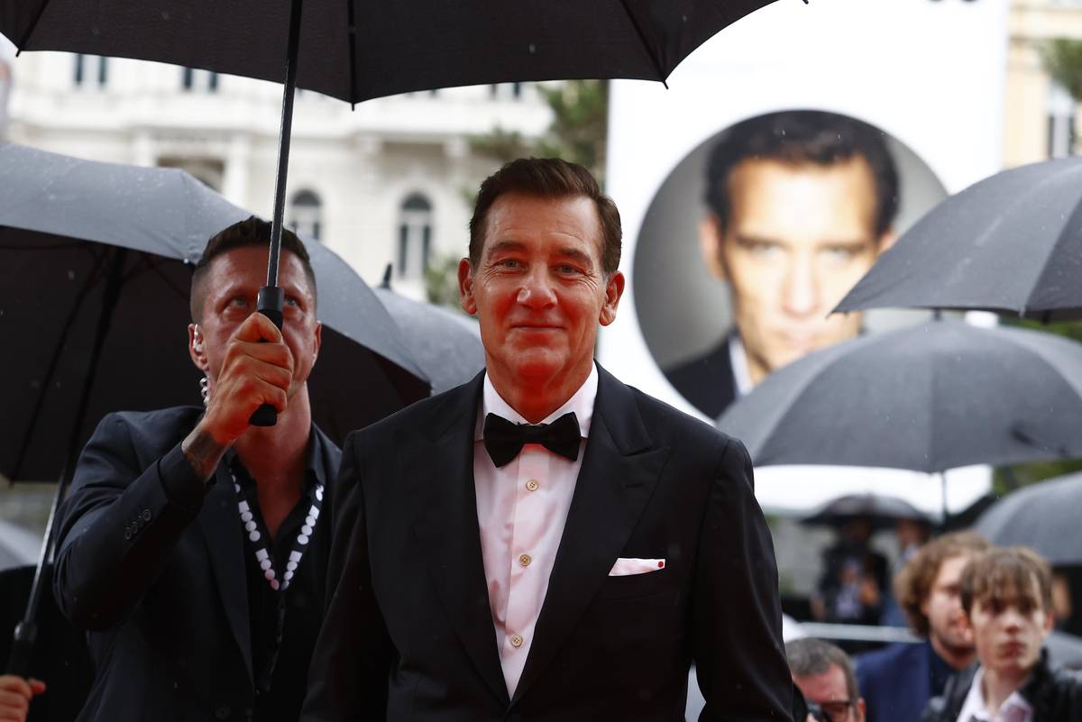 Clive Owen na červeném koberci, příjezd na zakončení akce, 6. červenec 2024