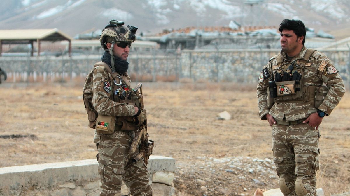 V Afghánistánu vyhlásili na měsíc noční zákaz vycházení kvůli postupu Tálibánu