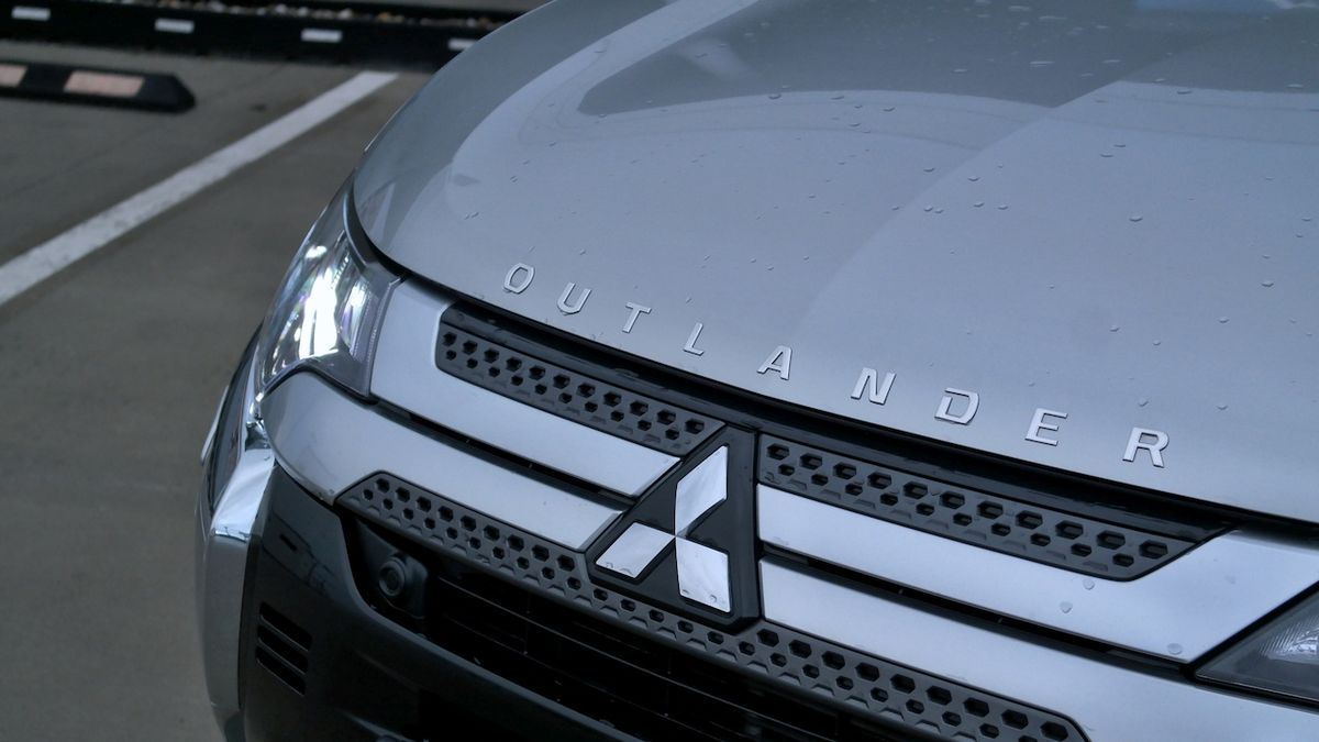 Mitsubishi Outlander předchozí generace