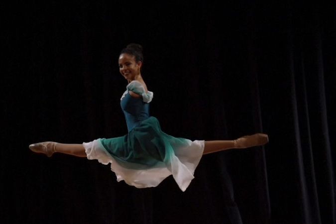 BEZ KOMENTÁŘE: Brazilská baletka nemá od narození ruce