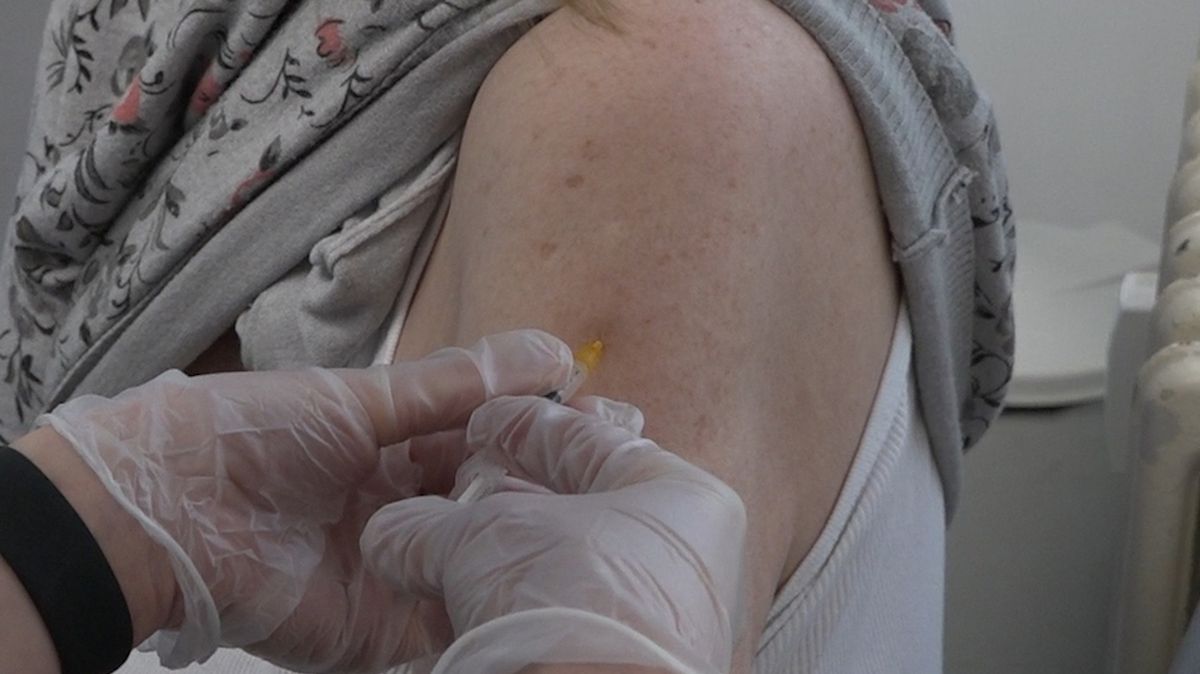 SÚKL eviduje za minulý týden tři podezřelá úmrtí, která mohou souviset s očkováním