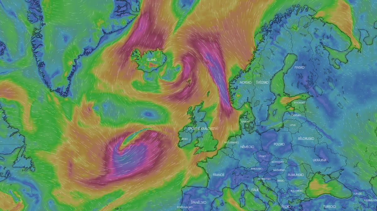 Tlakové níže Josef a Klaus nad Atlantikem znázorněné v předpovědní aplikaci Windy 