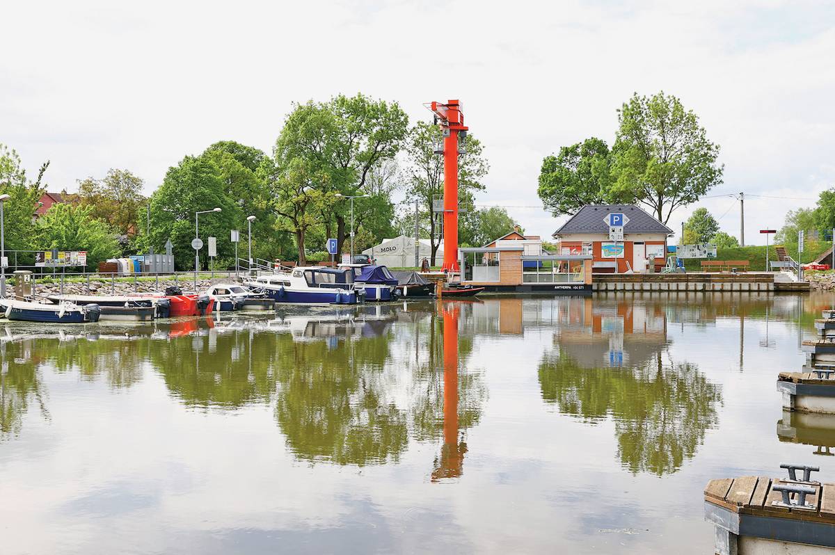 V přístavišti v Petrově najdete veškeré zázemí, které během plavby potřebujete. 
