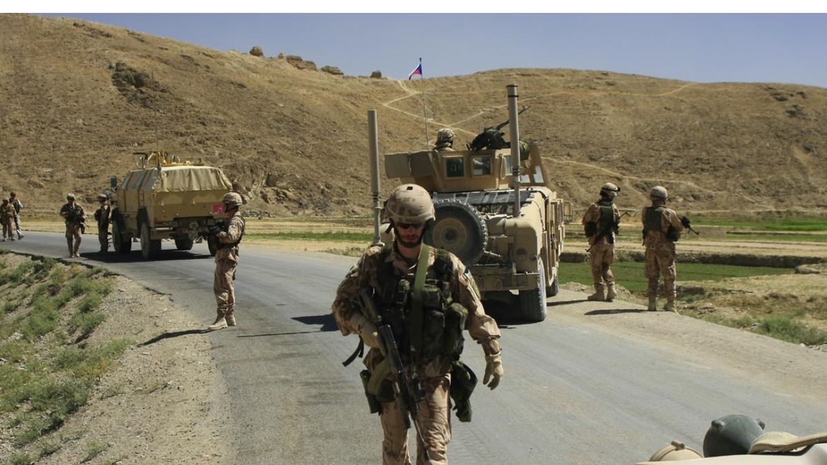 Čeští vojáci se do týdne stáhnou z Afghánistánu