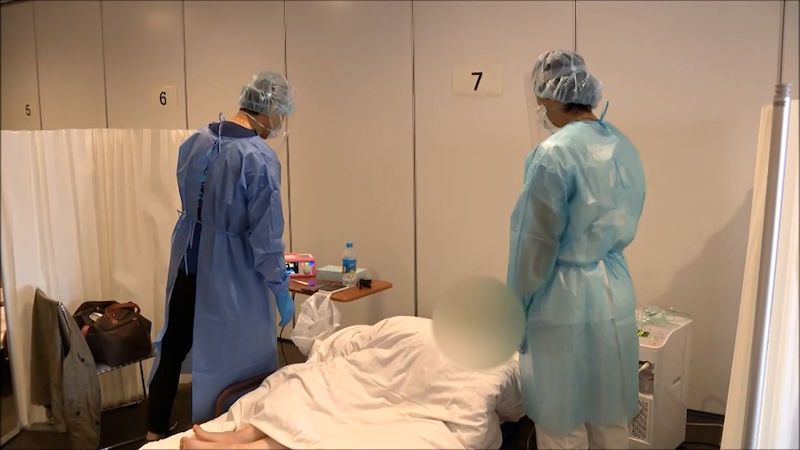 Japonsko hlásí rekordní počet úmrtí pacientů s koronavirem za den