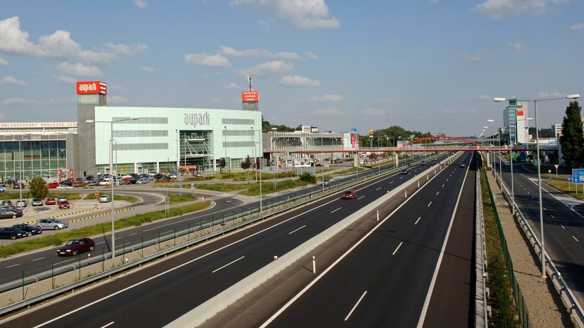 Na městském okruhu v Bratislavě se bude jezdit 130 km/h