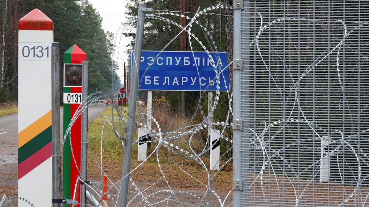 Litva začala stavět plot na hranici s Běloruskem. Bude mít stovky kilometrů