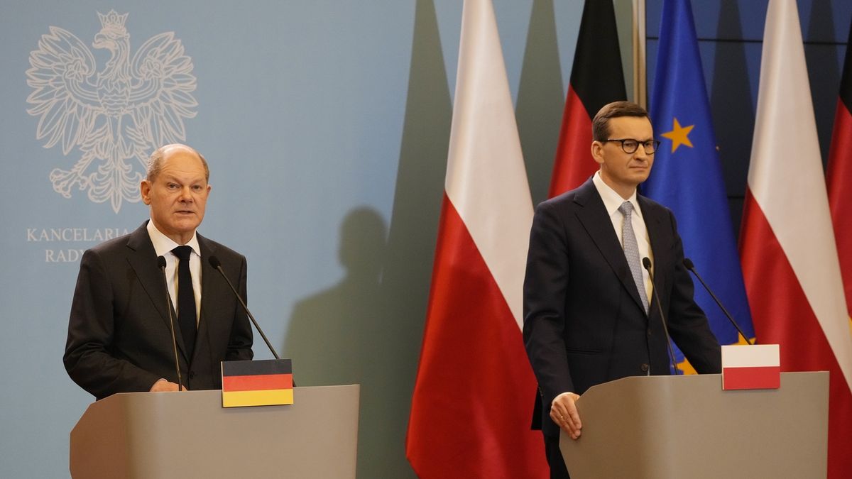 Scholz se v Polsku úzkostlivě vyhýbal konfrontaci