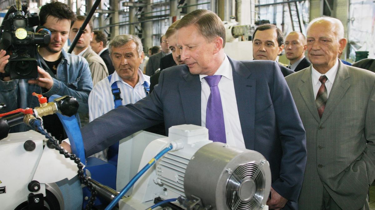 „Zasloužilý strojař Ruska“ přijde o závod. Kreml vyvlastňuje podniky vhodné ke zbrojní výrobě