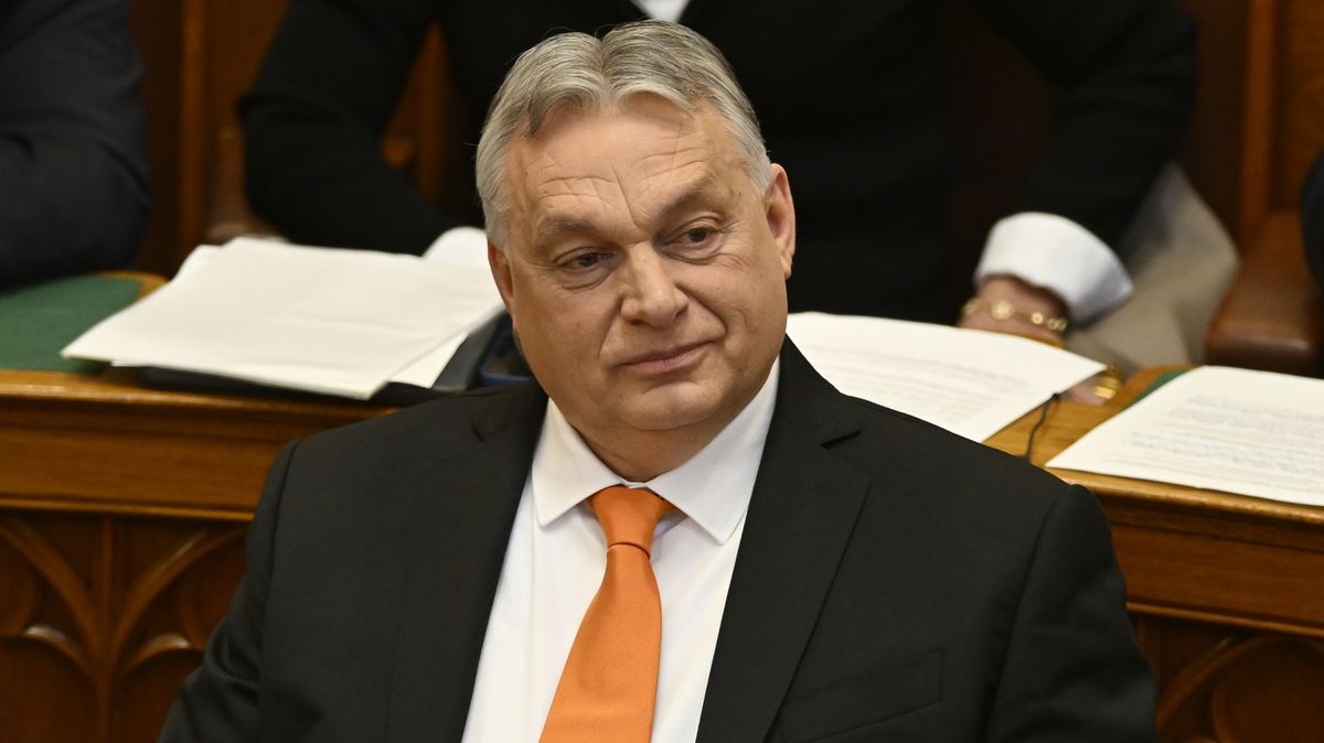 Orbán pogratuloval Putinovi ke znovuzvolení. Jako jediný z EU
