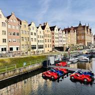 Na přelomu 16. a 17. století patřil městský stát podporovaný Polskem k nejbohatším městům Evropy, což se odráželo i na architektuře.