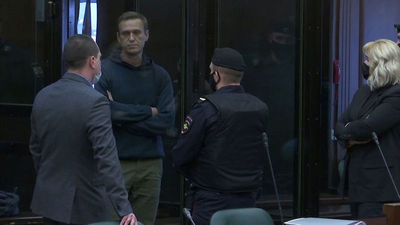 Nespojujte vztahy s Ruskem s Navalným, varuje Kreml Evropskou unii
