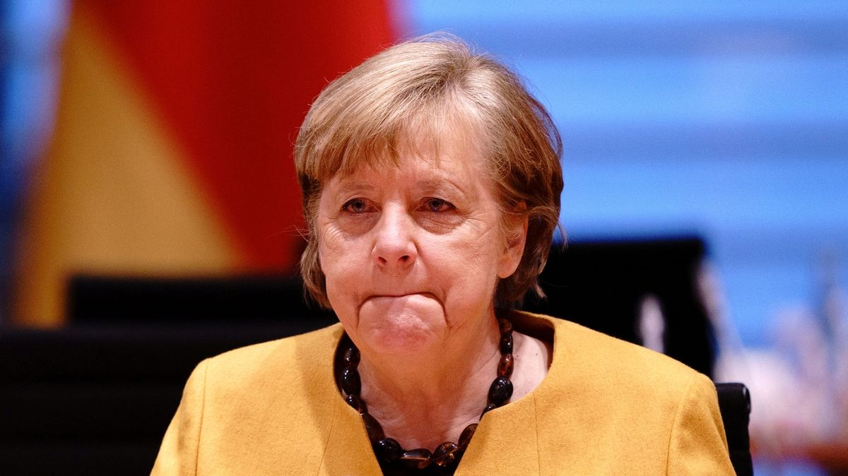 Merkelová: Za snahami o diplomatické urovnání konfliktu na Ukrajině si stojím
