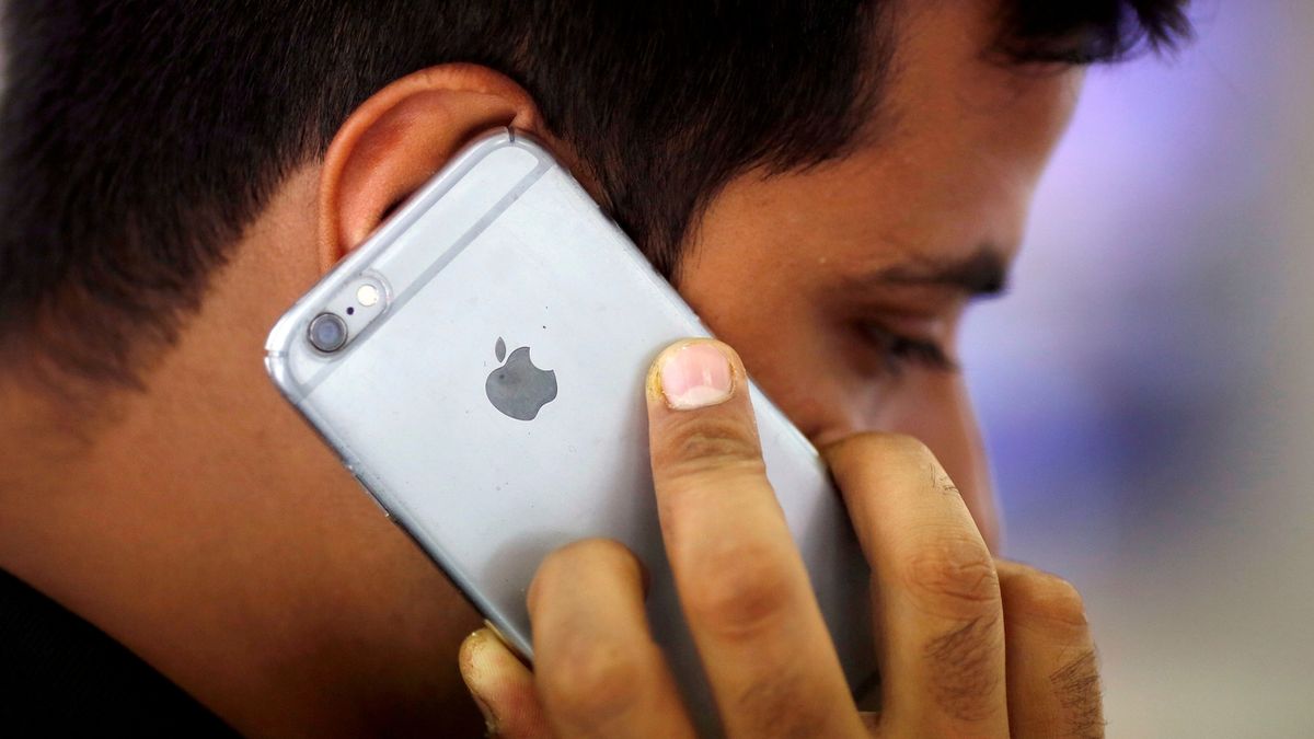 Apple bude muset omezit výrobu iPhonů kvůli nedostatku čipů