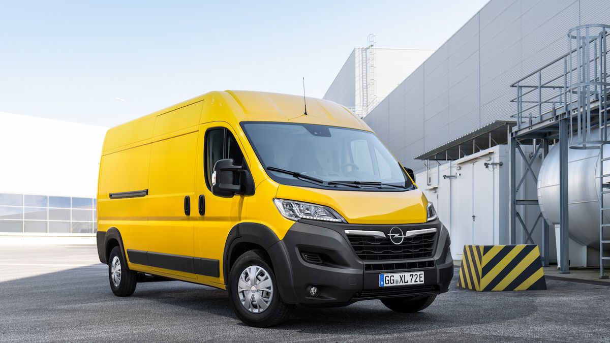 Opel dále přechází na techniku Stellantis. Nové Movano jezdí i na elektřinu