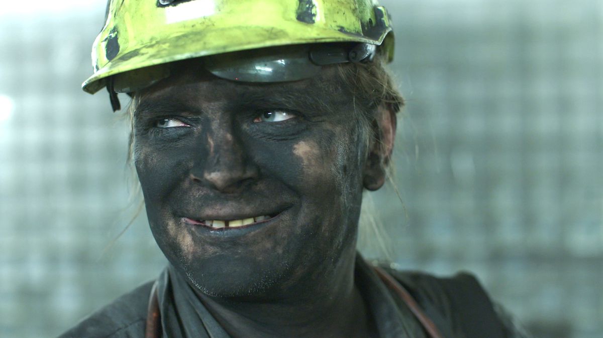 Film Nová šichta je o novém životě bývalého horníka.
