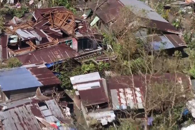 BEZ KOMENTÁŘE: Následky tajfunu na Filipínách