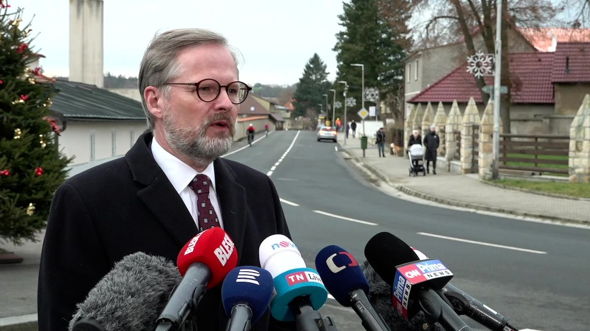 Premiér Fiala v úterý vyrazí na první zahraniční cestu, tradičně na Slovensko