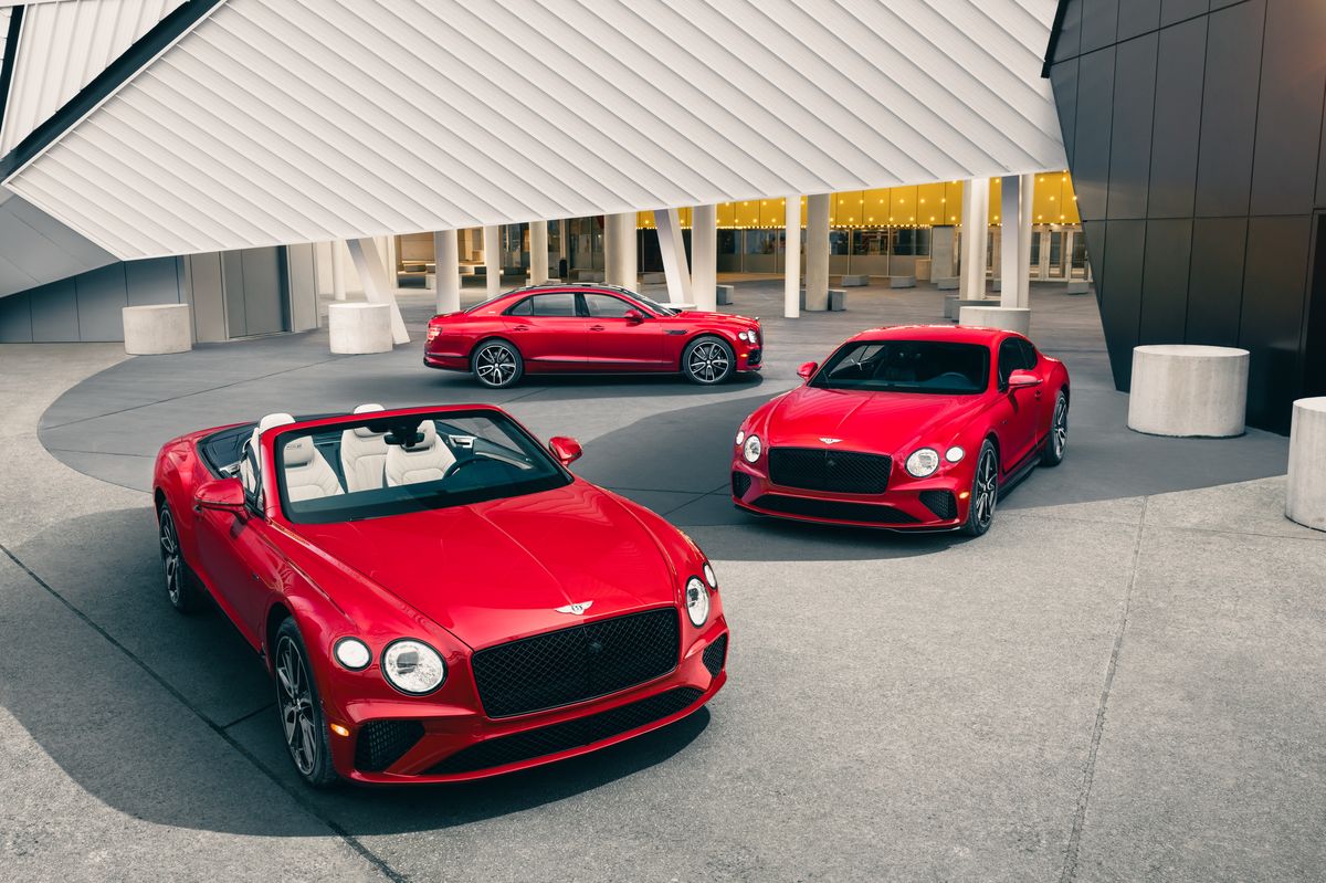 Bentley se ve speciální edici loučí s osmiválci bez elektromotoru