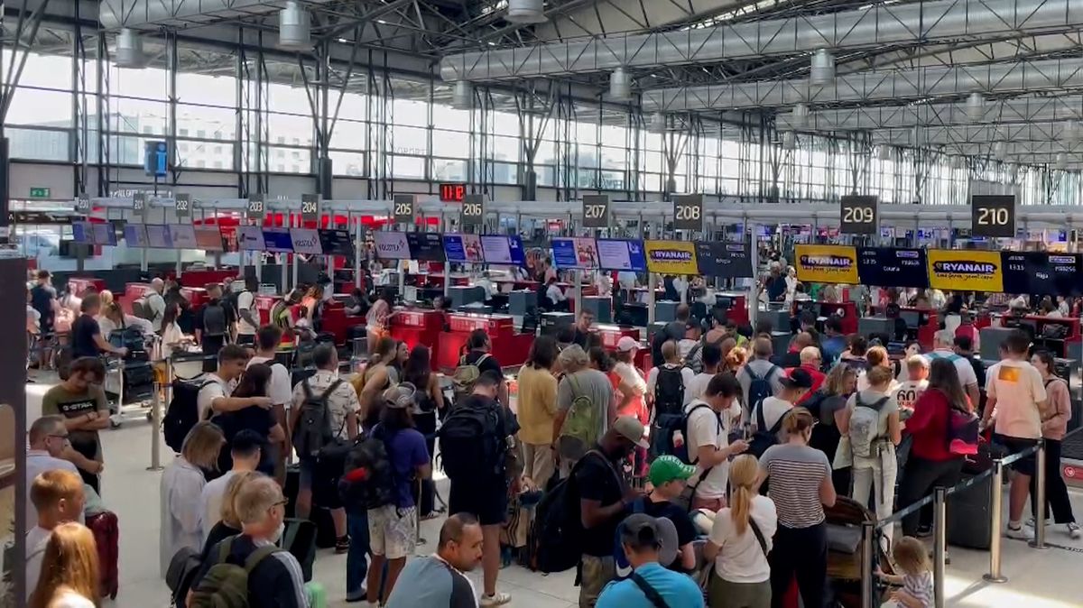 Výpadek postihl i pražské letiště