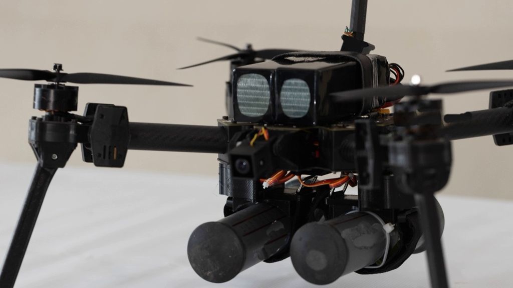 Útok ukrajinských dronů dočasně zastavil provoz moskevského letiště Domodědovo