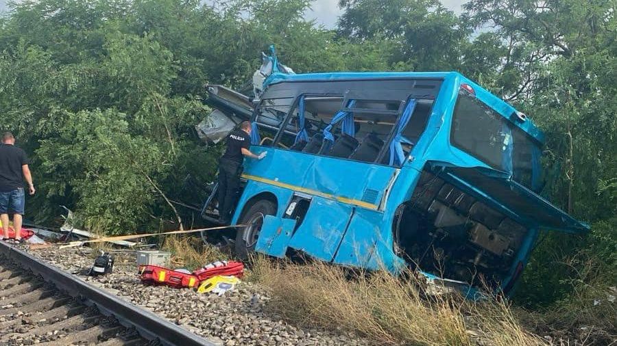 Strojvedoucí Českých drah za srážku s autobusem nemohl