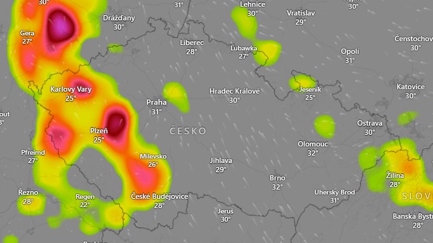 Do Čech odpoledne dorazí silné bouřky, varovali meteorologové