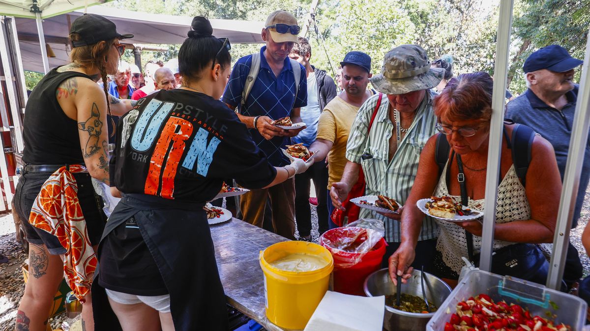 FOTO: Piknik pro lidi bez domova