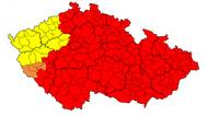 Zčervenala téměř celá republika. Meteorologové ještě zesílili výstrahu