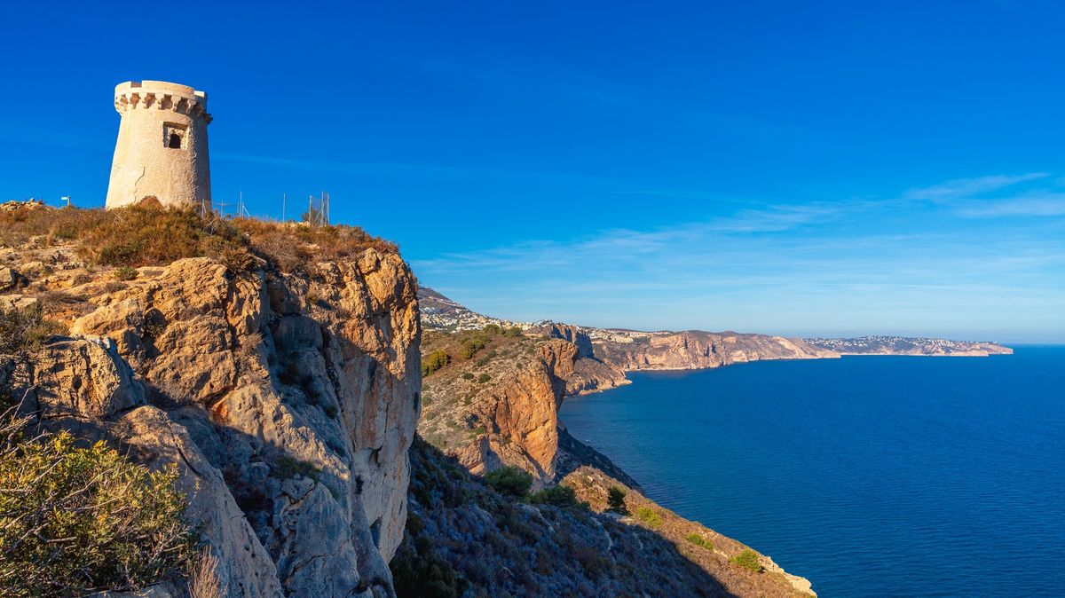 Turisté stojí ve Španělsku fronty na balenu vodu. Costa Blanca zasáhlo sucho