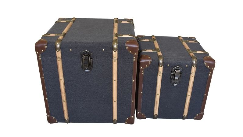 I truhly s prvky kufrů mají působivého retro ducha.