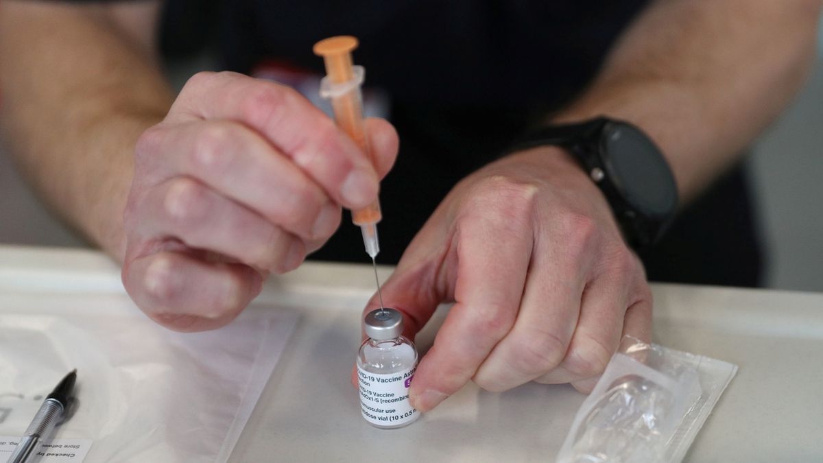 Vzrostl počet lidí, kteří by se nechali očkovat