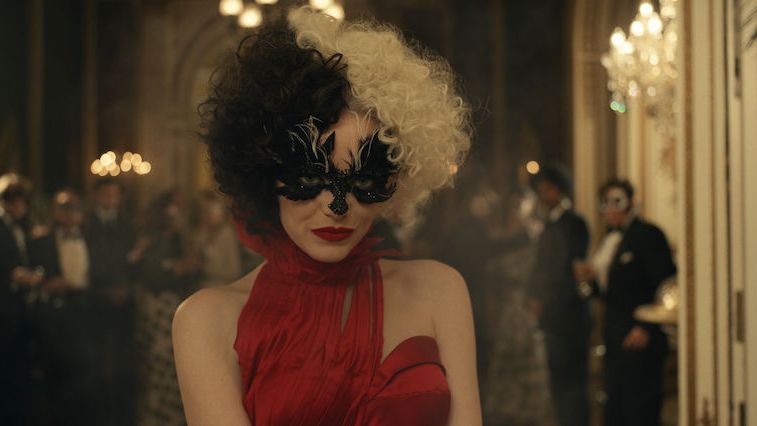 Zlá Cruella je novým převtělením hollywoodské krásky Emmy Stoneové